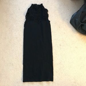 ⭐️10 for $15⭐️NEW Forever21 lace neck black dress
